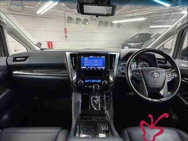 Toyota alphard hybrid-2018