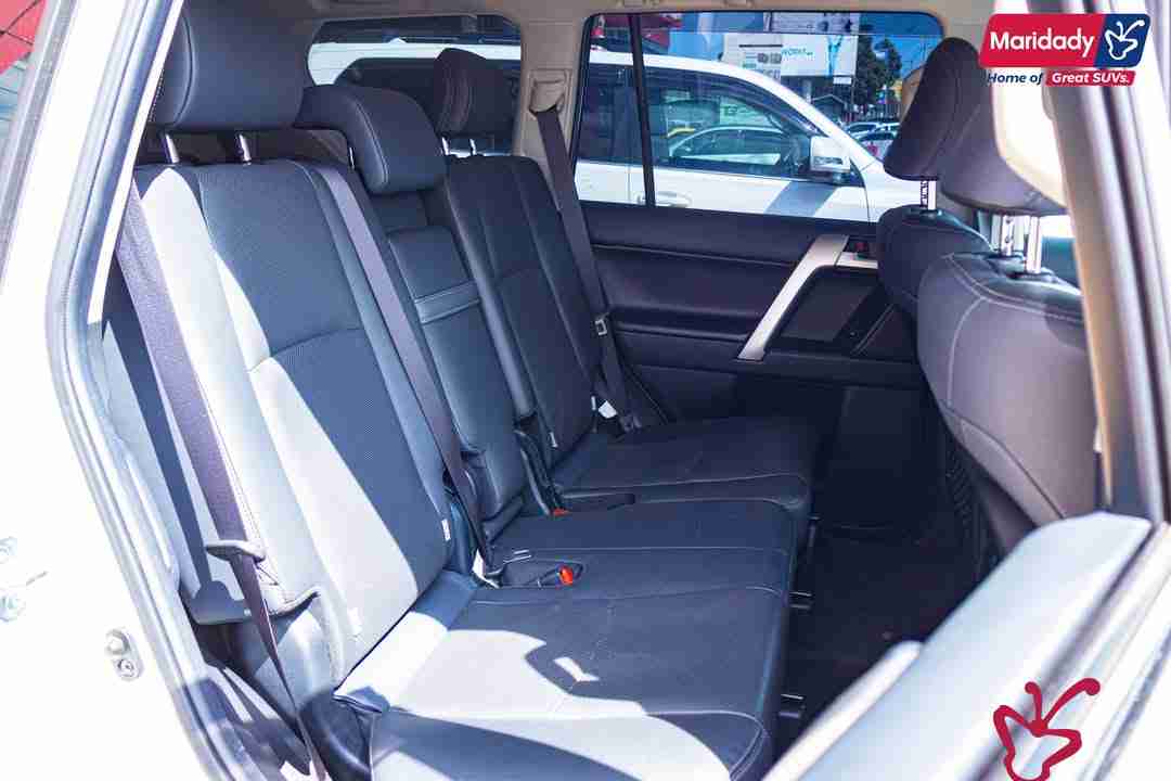 Toyota land cruiser prado-2018