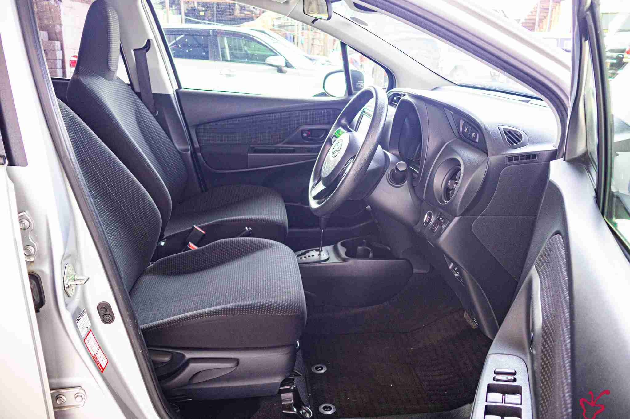 Toyota vitz-2018
