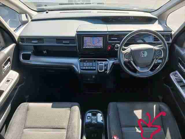Honda Step WGN-2018