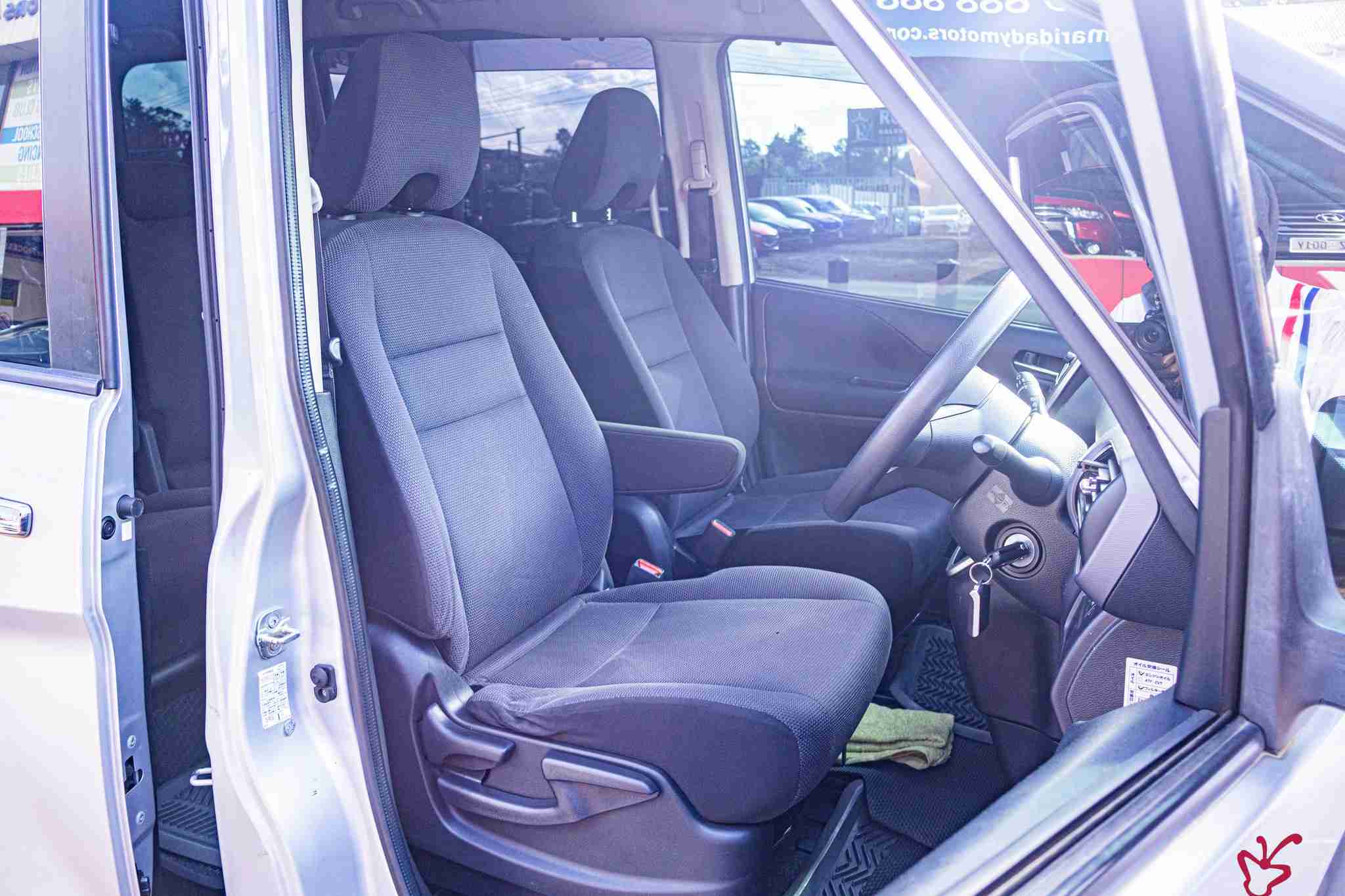Nissan Serena-2017