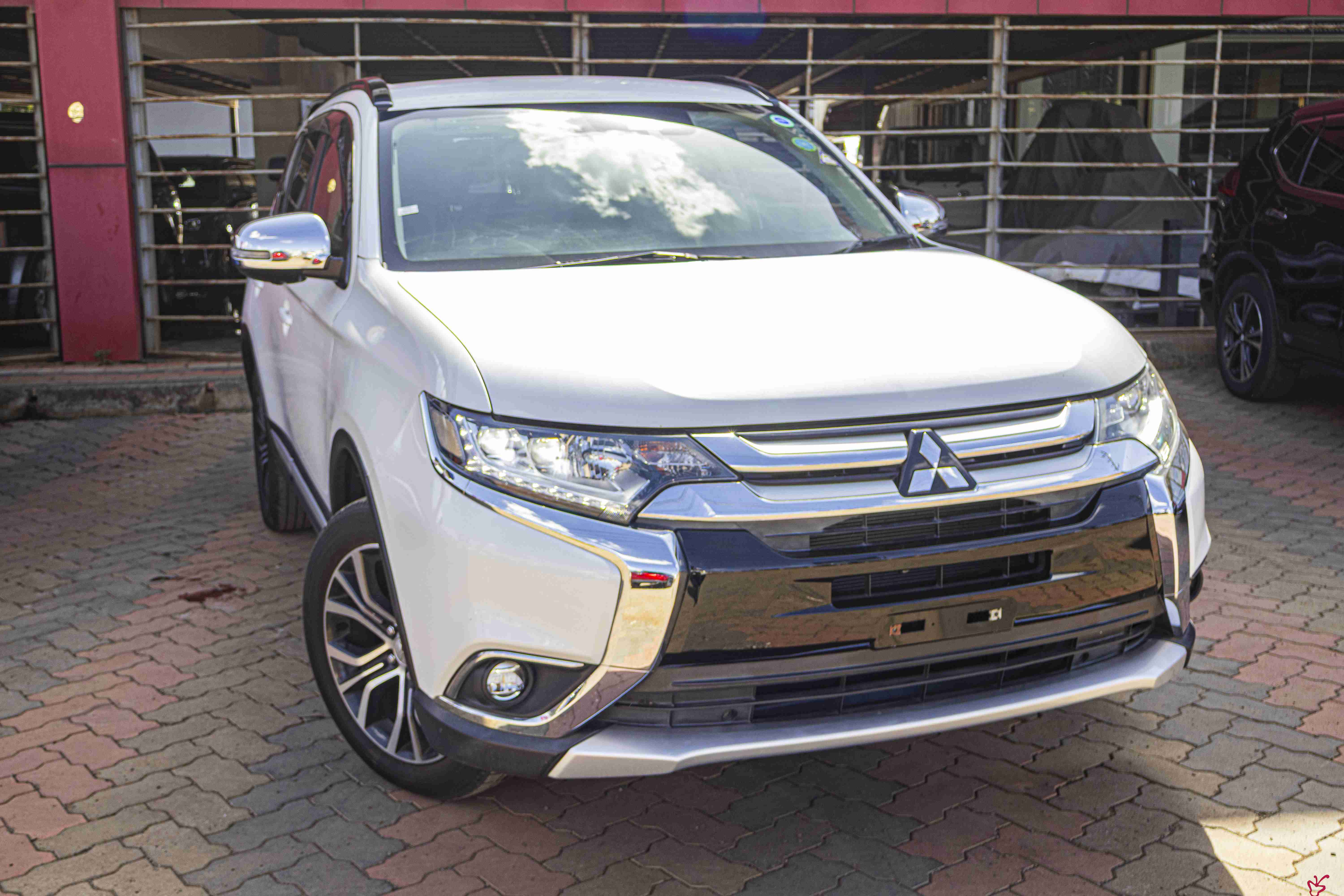 Vehicle Image Mobile View