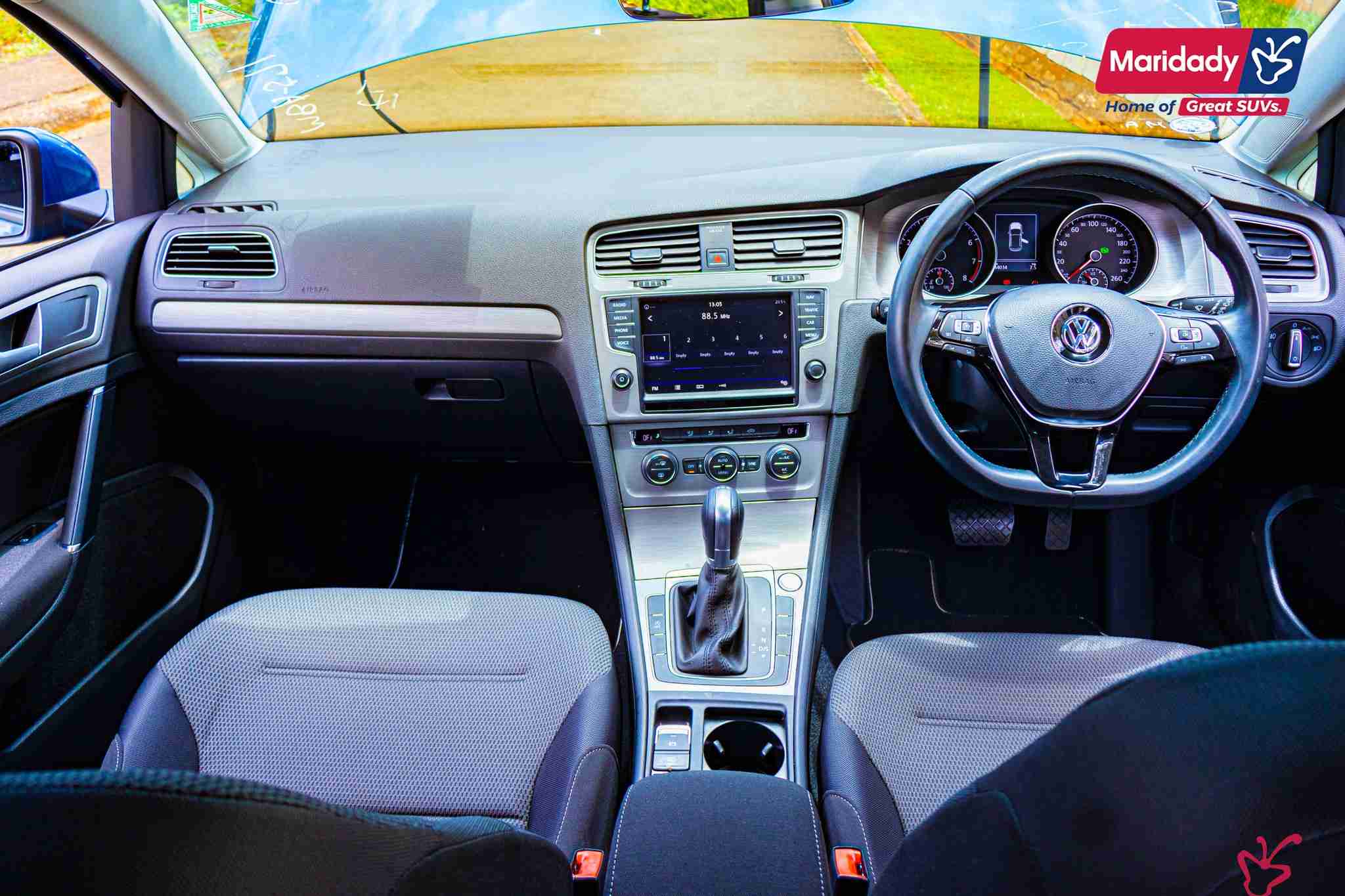 Volkswagen golf-2017