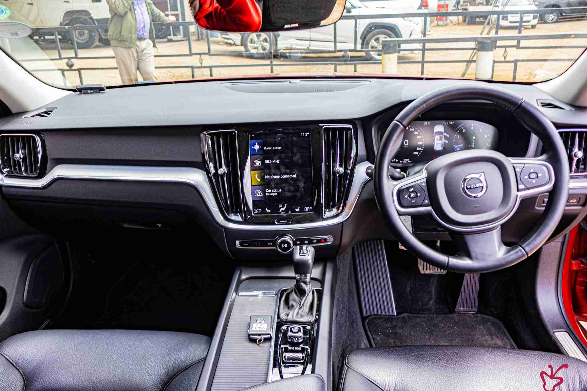 Volvo v60-2018