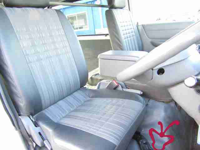 Mazda bongo van-2018