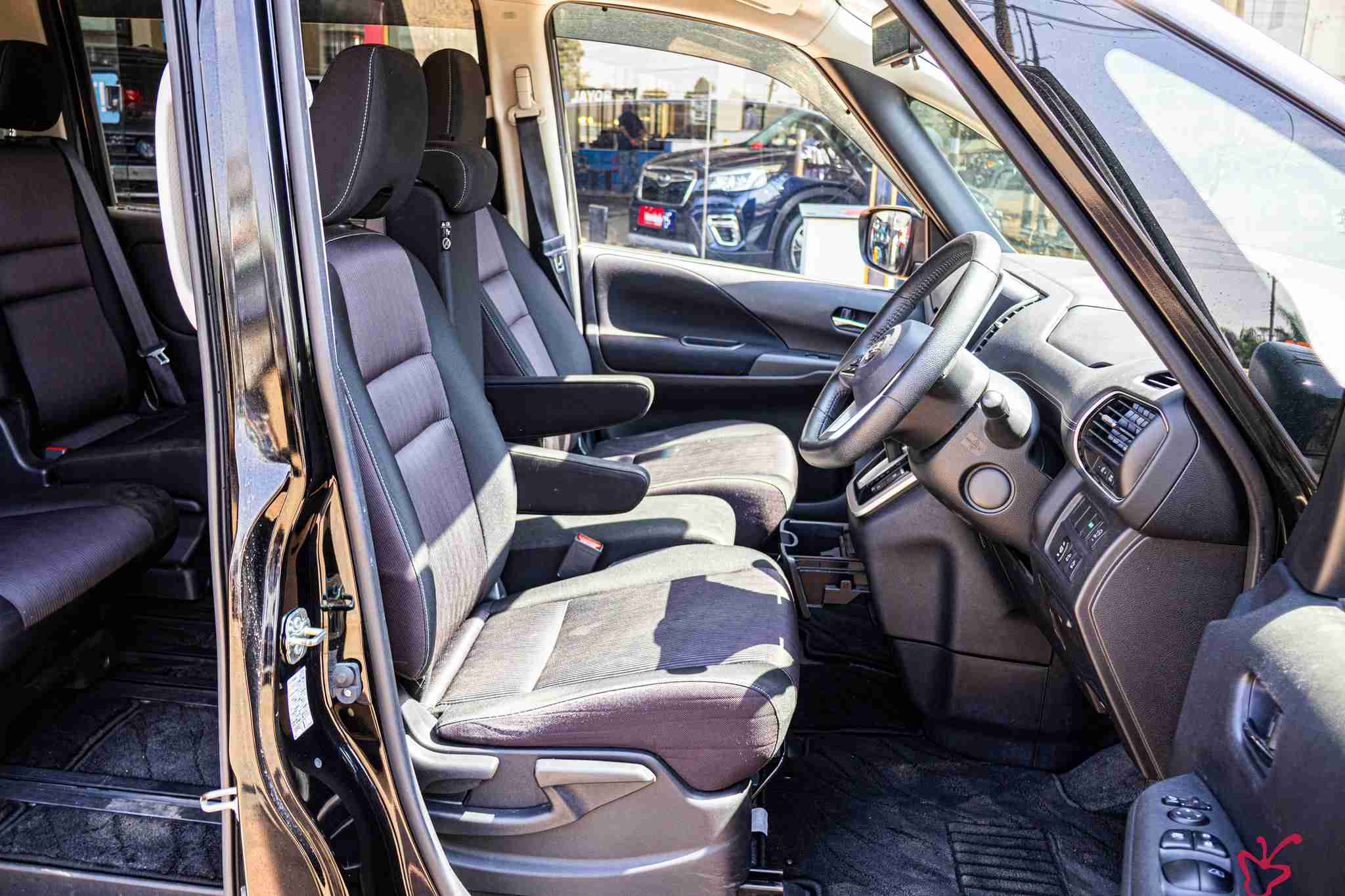 Nissan Serena-2018