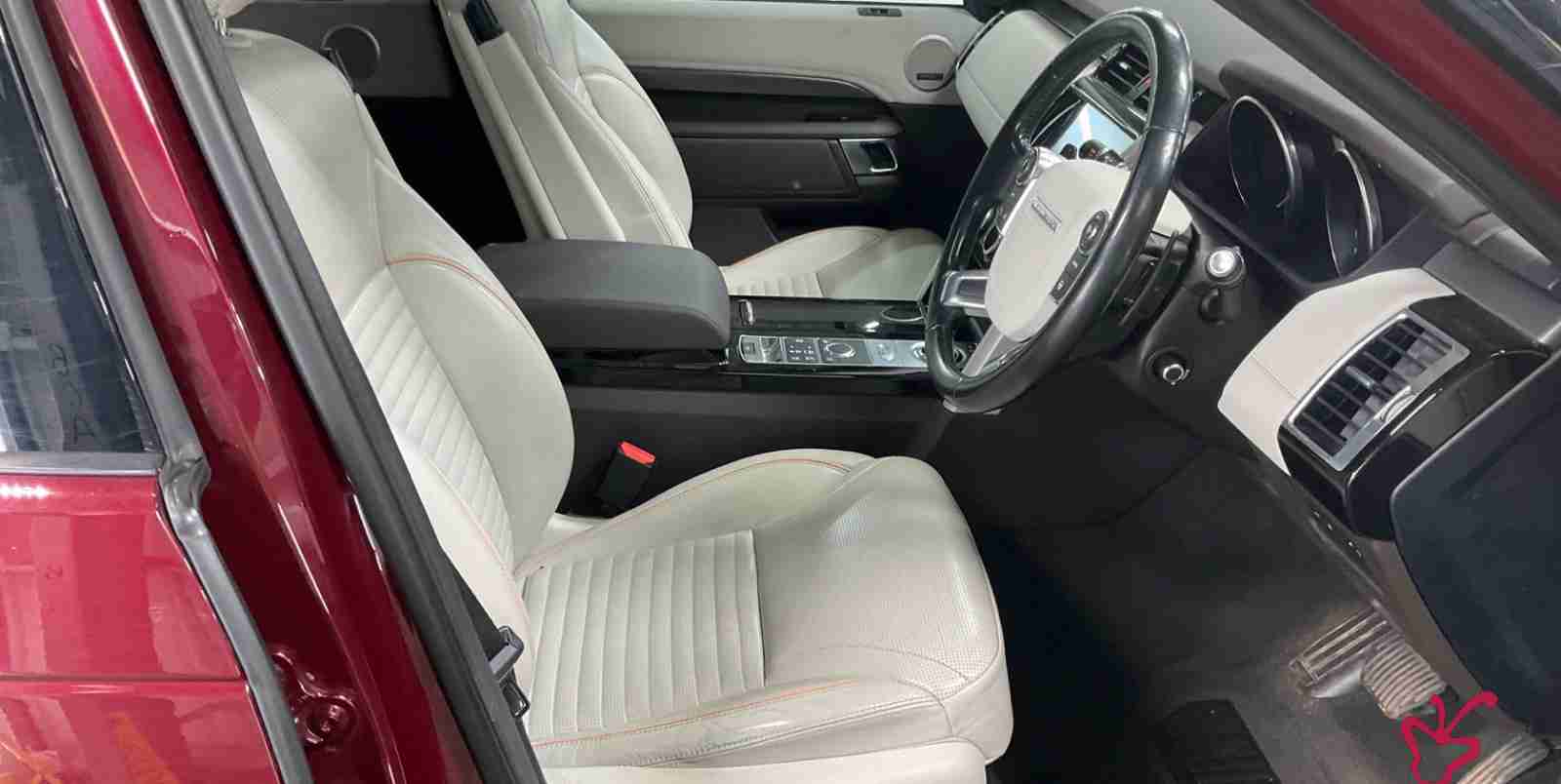 Land Rover Discovery-2017