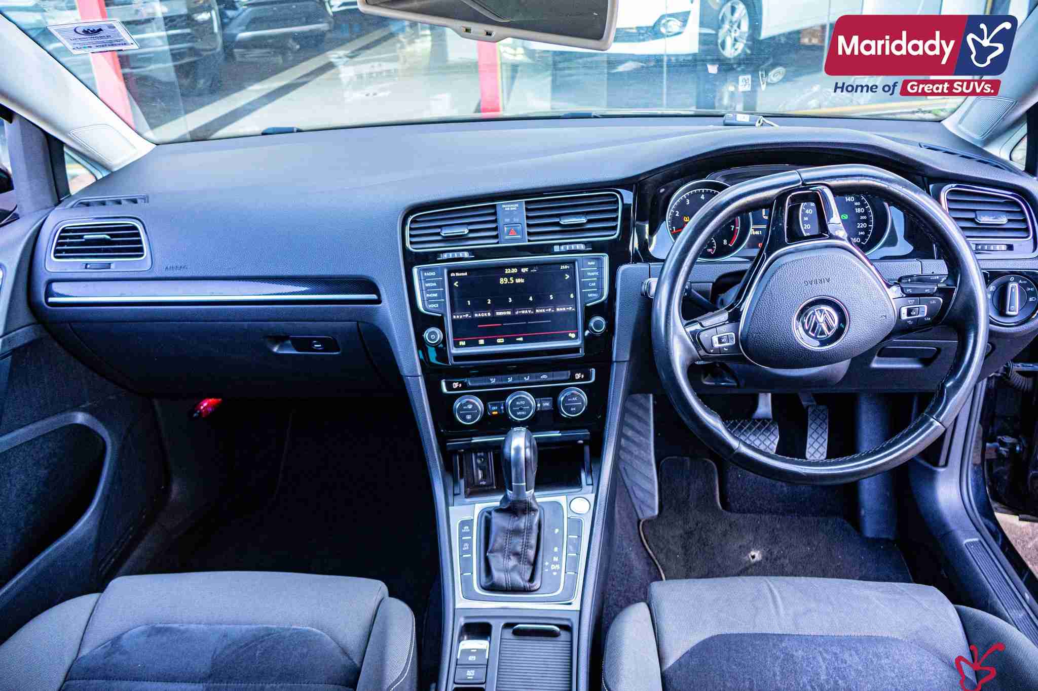 Volkswagen golf-2017