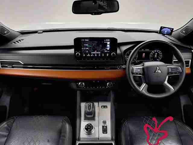 Mitsubishi Outlander-2022