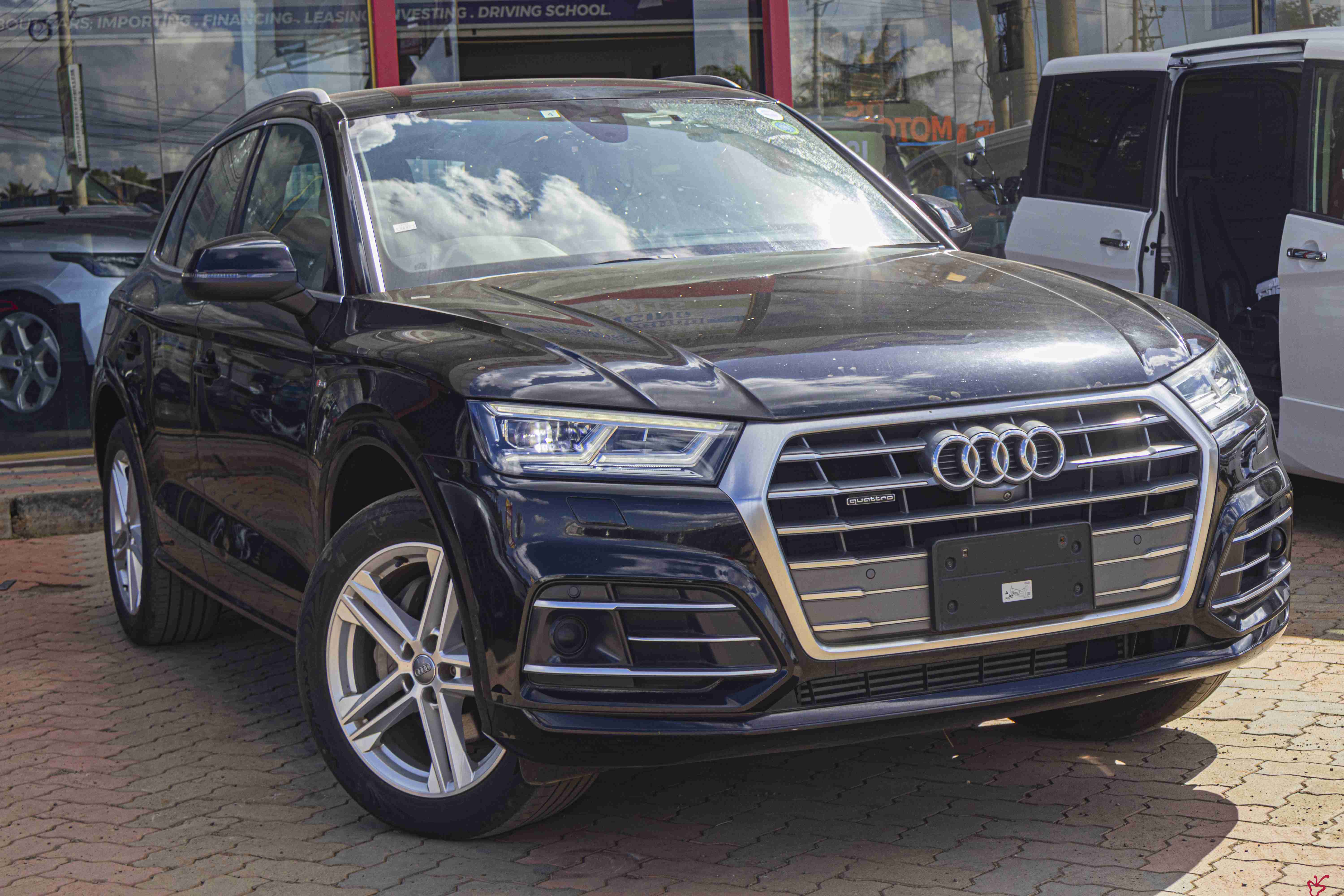 Vehicle Image Mobile View