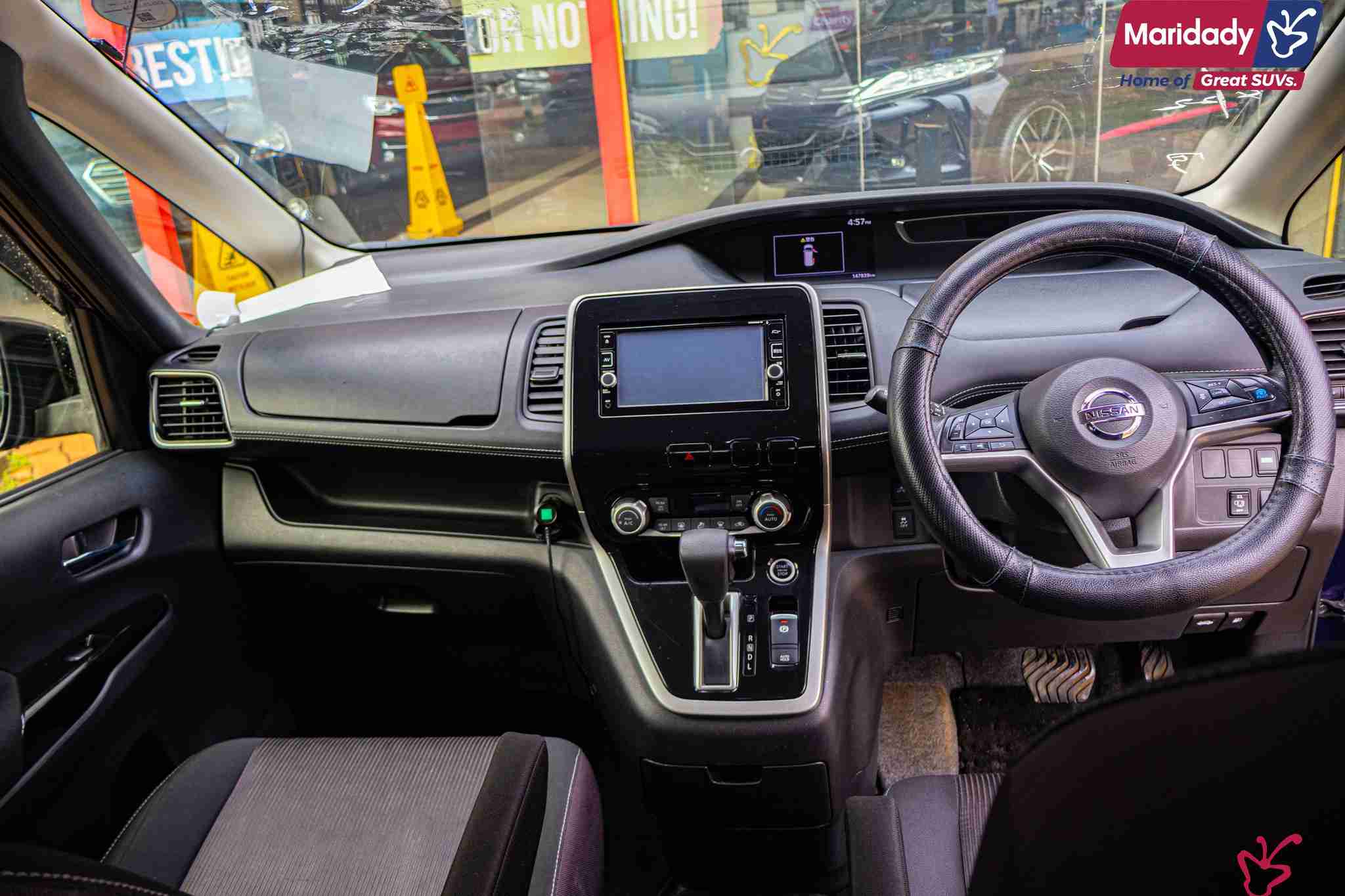 Nissan Serena-2017