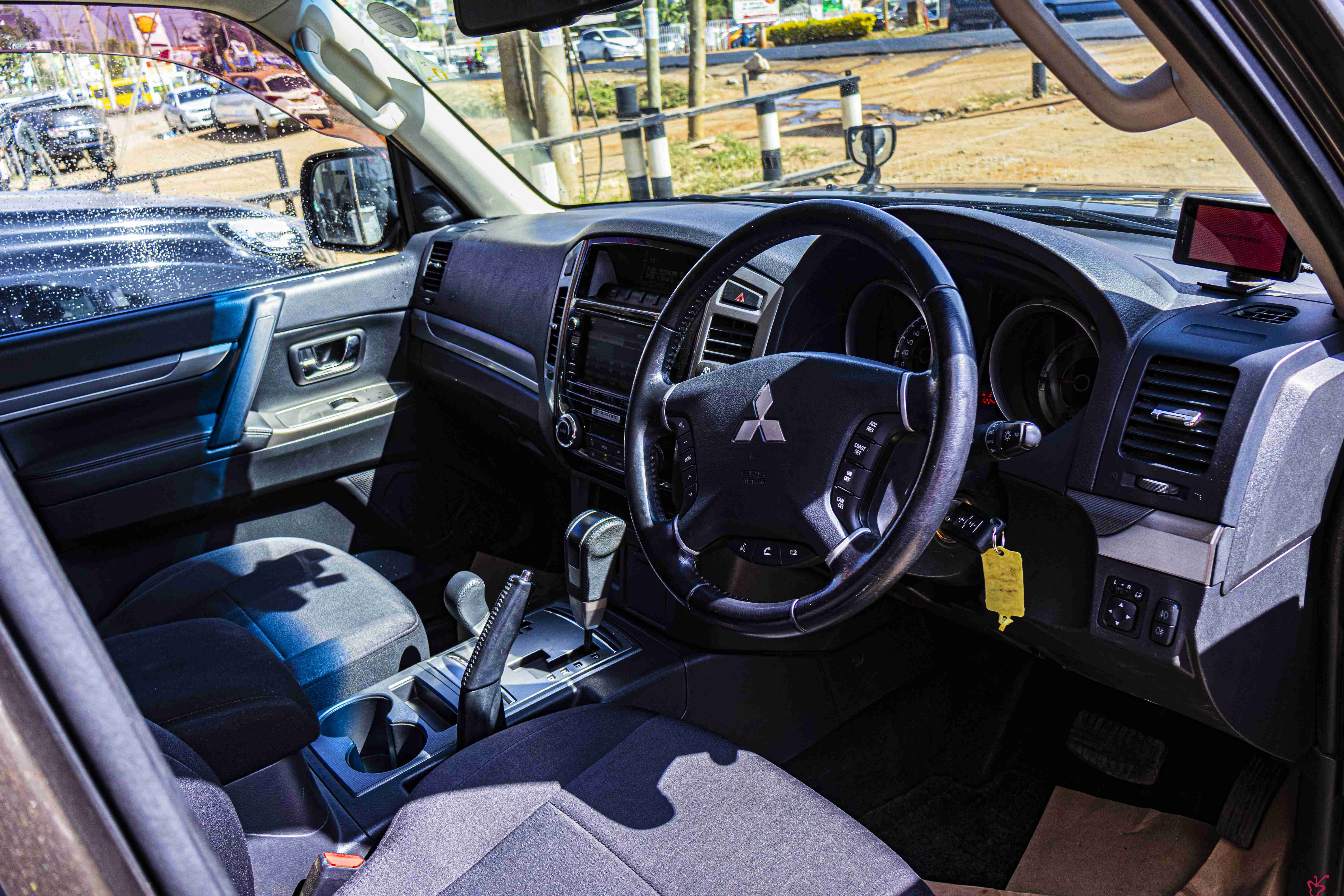 Mitsubishi Pajero-2018