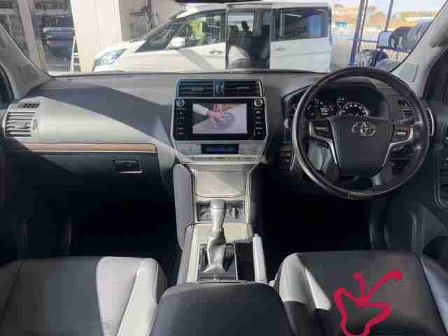 Toyota land cruiser prado-2020