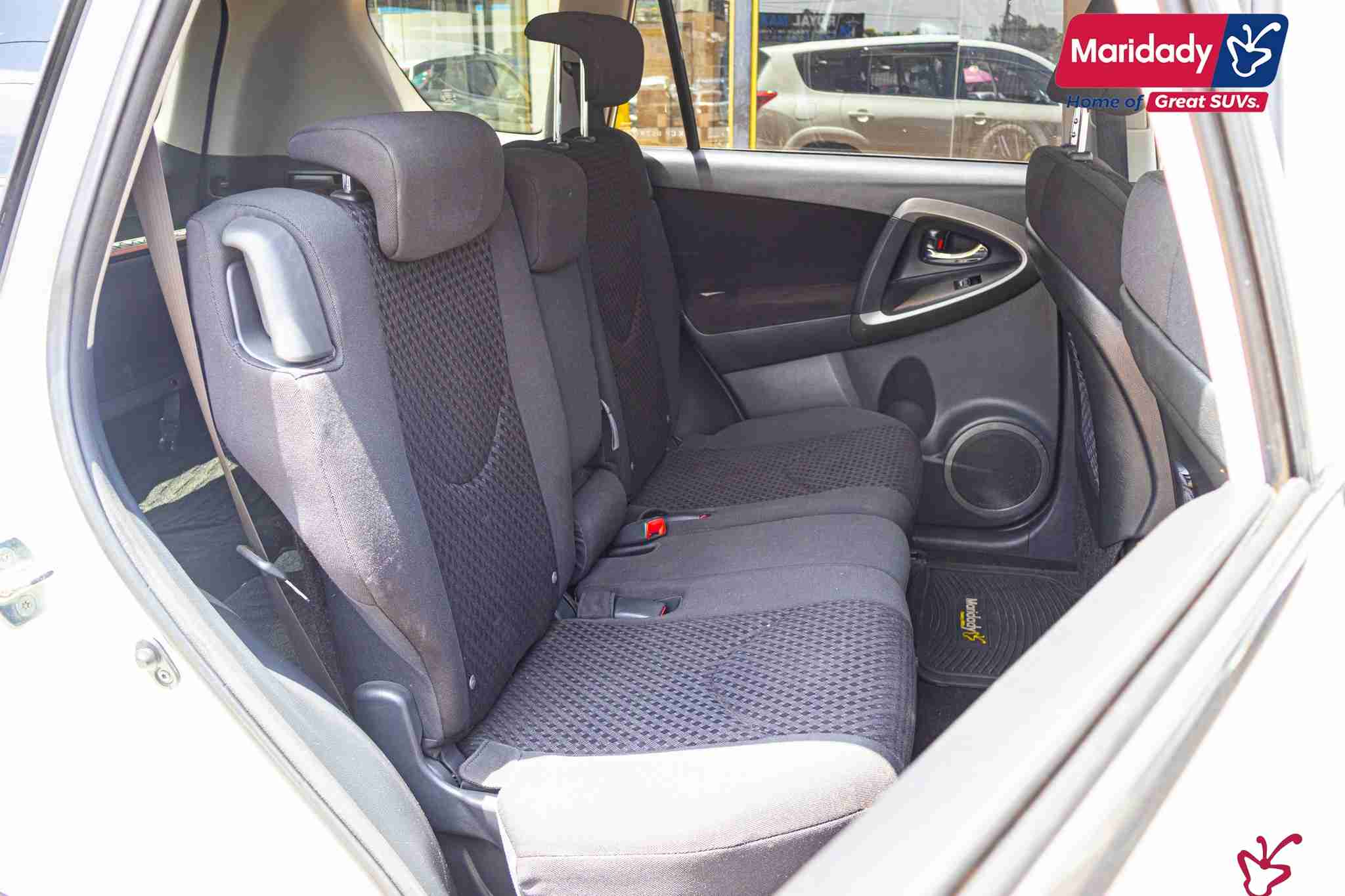 Toyota vanguard-2011