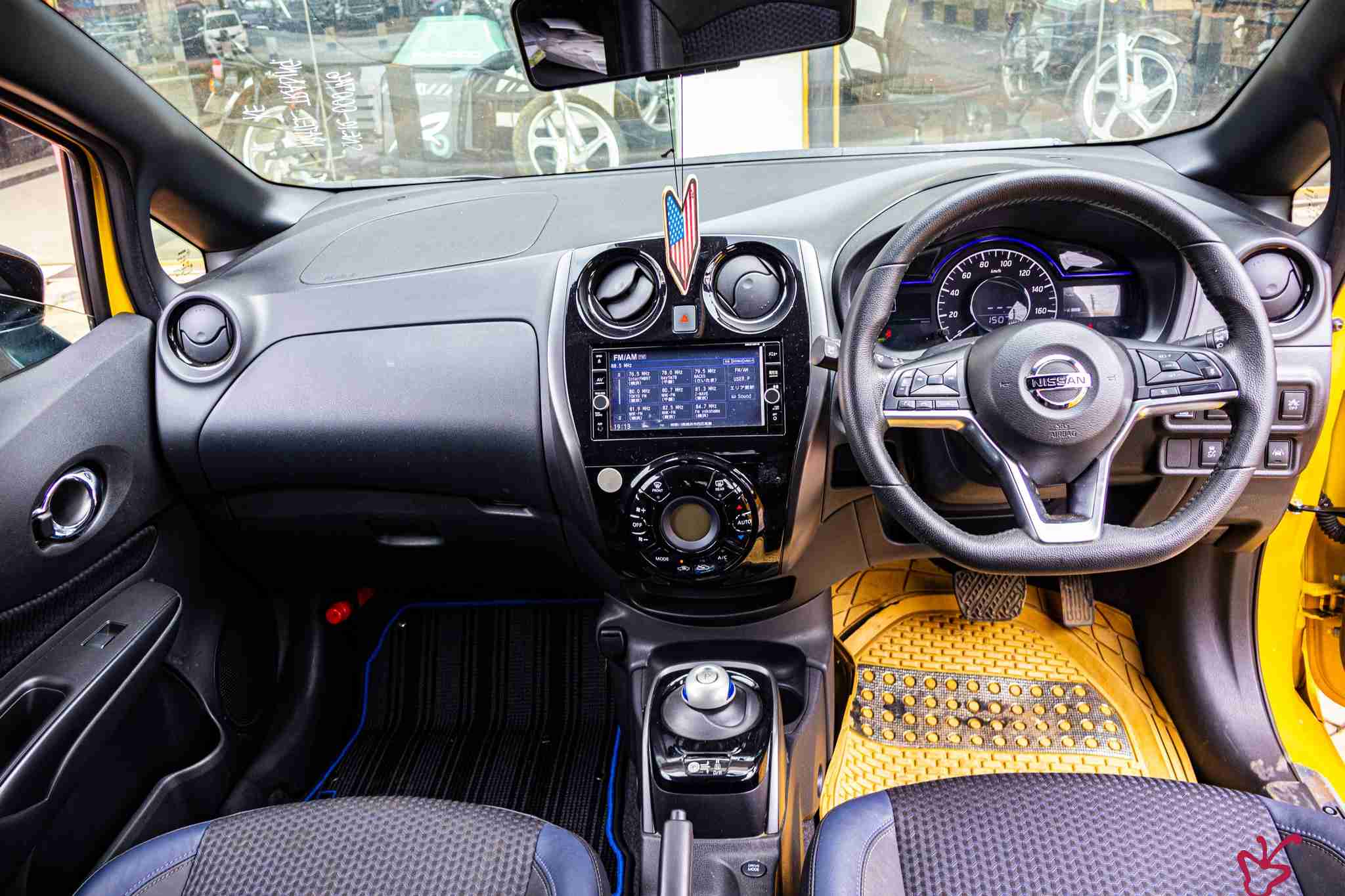 Nissan Note-2017