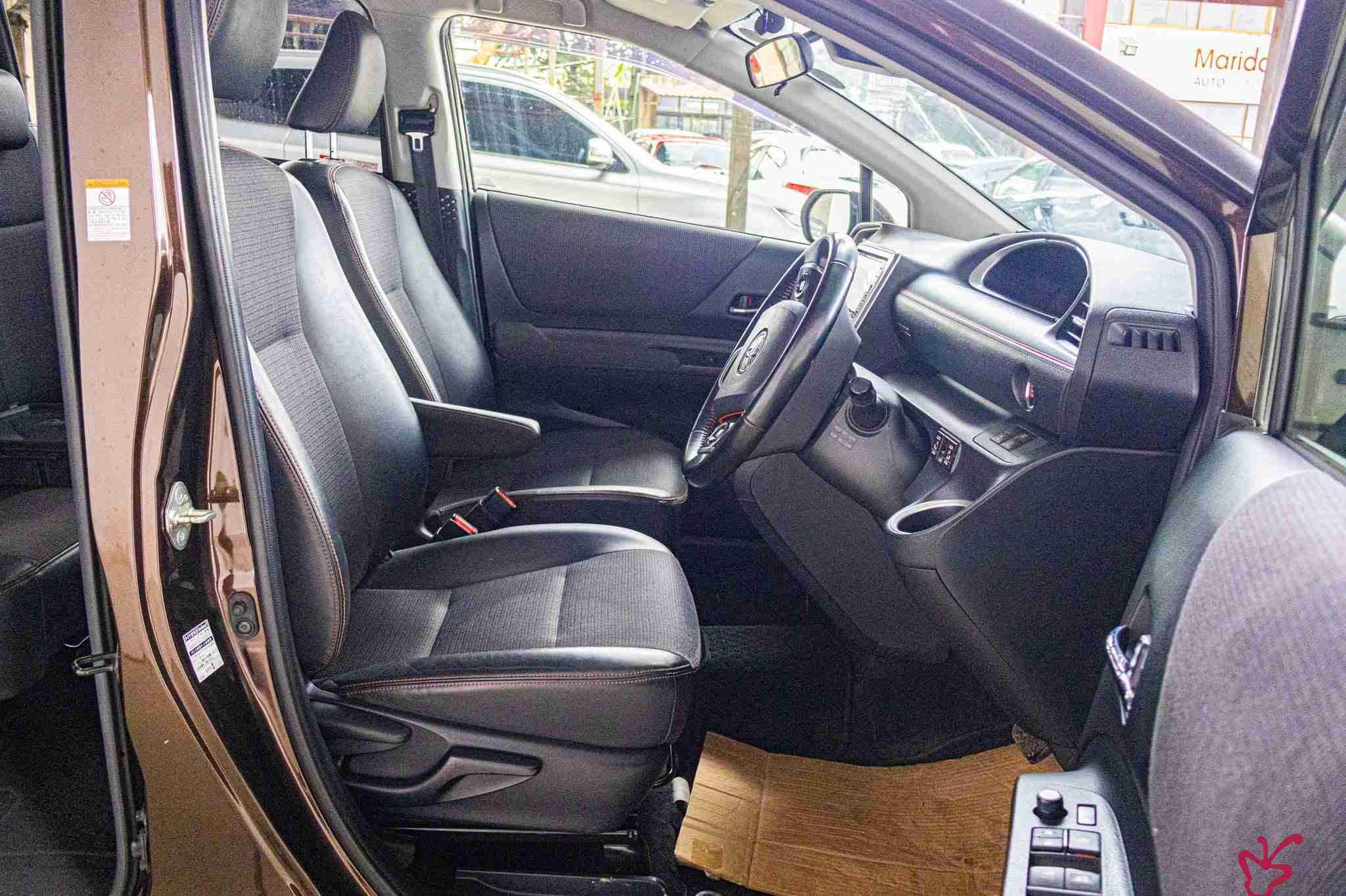 Toyota sienta-2018