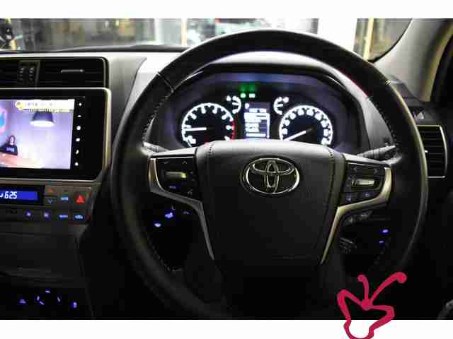 Toyota land cruiser prado-2023