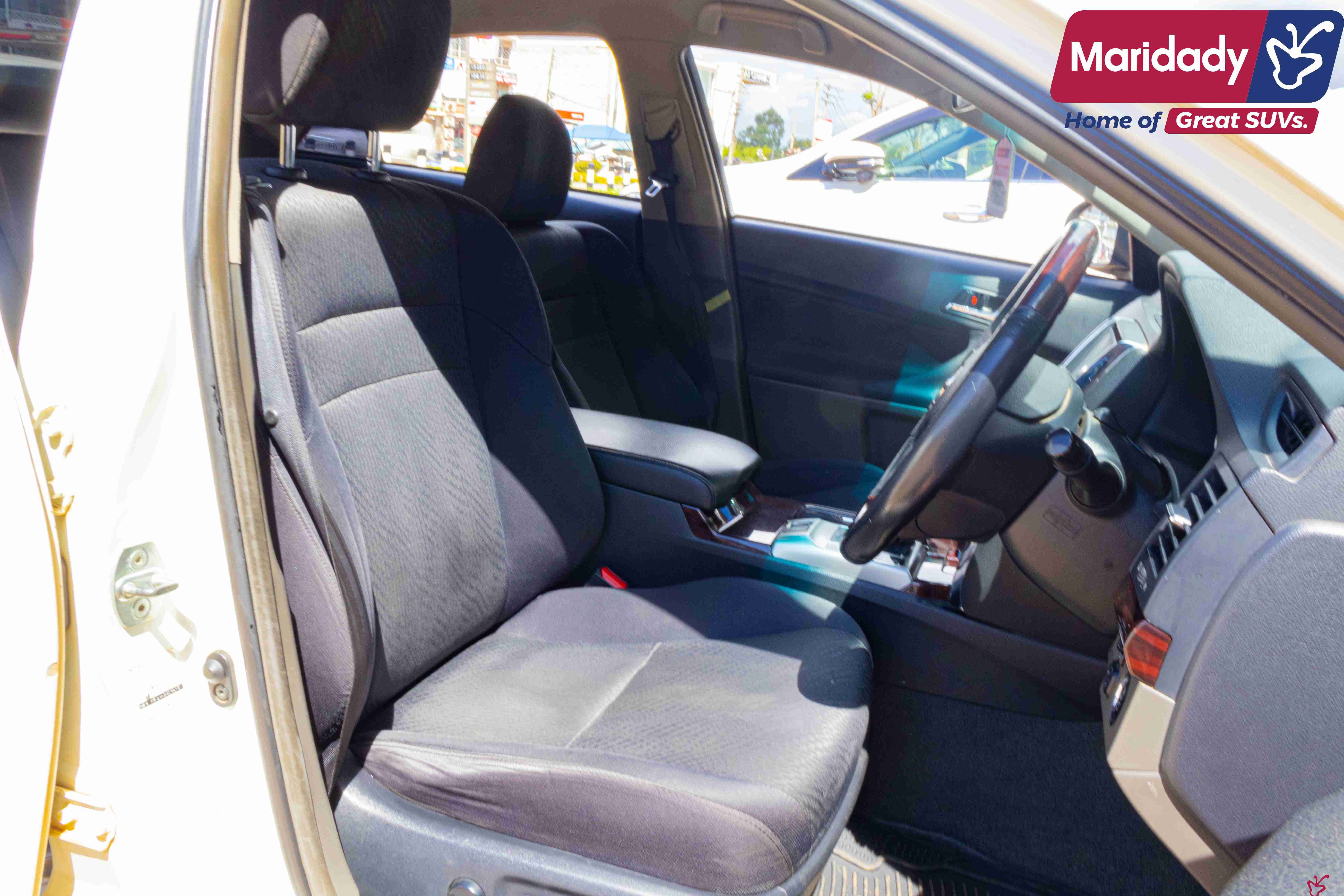 Toyota mark x-2012