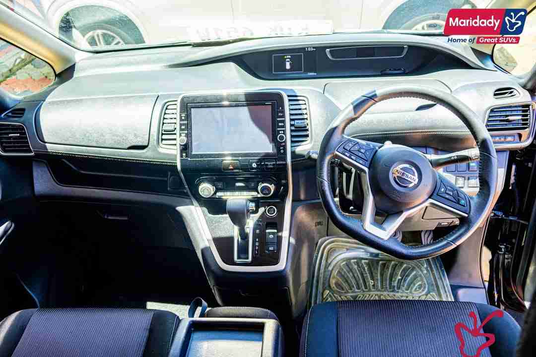 Nissan Serena-2017