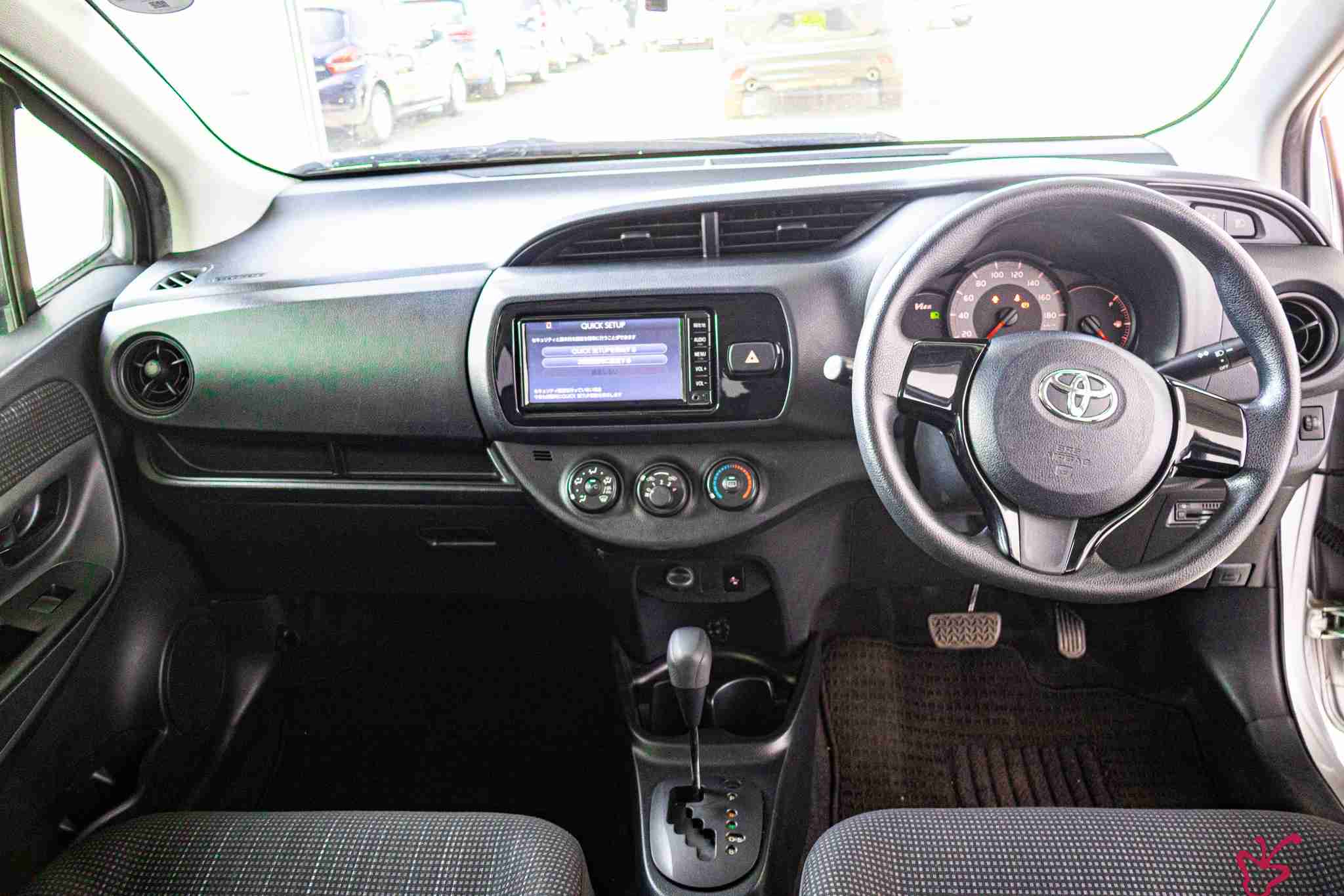 Toyota vitz-2018