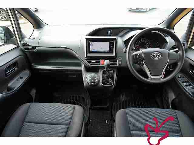 Toyota voxy-2018