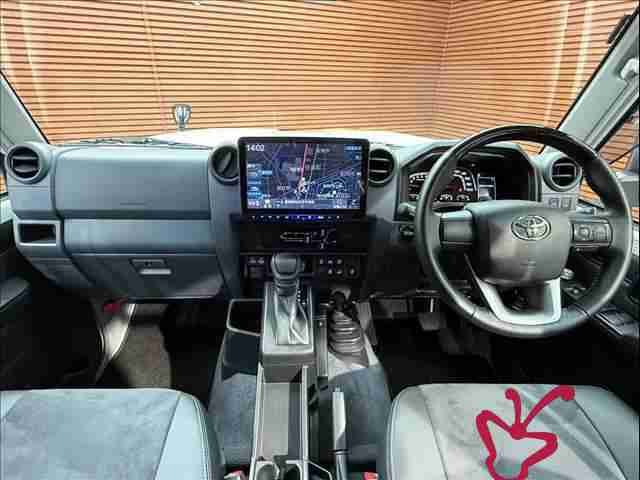 Toyota landcruiser 70-2023